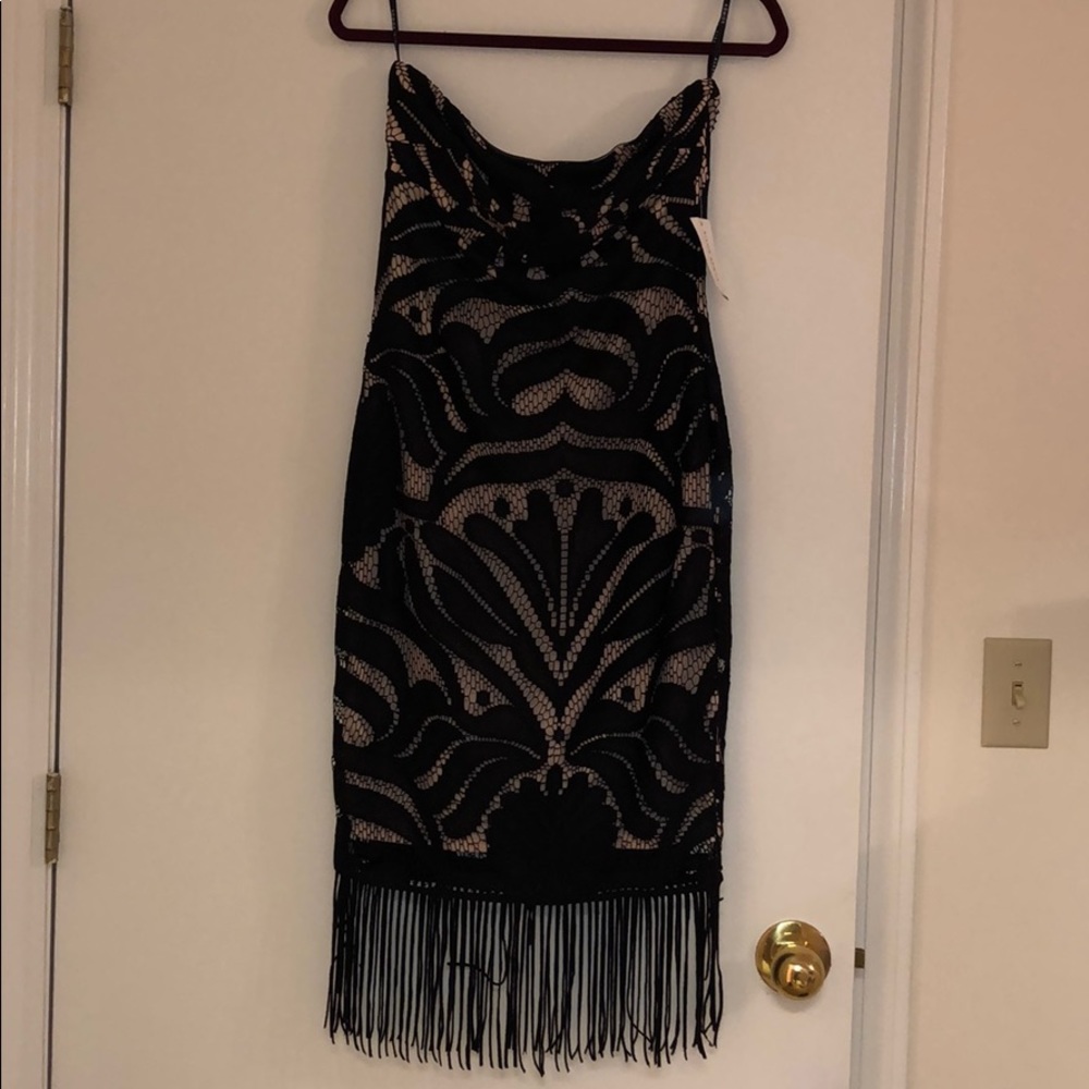NWT Alexia Admor strapless tassel dress